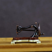 1:12 Dollhouse Miniature Sewing Machine